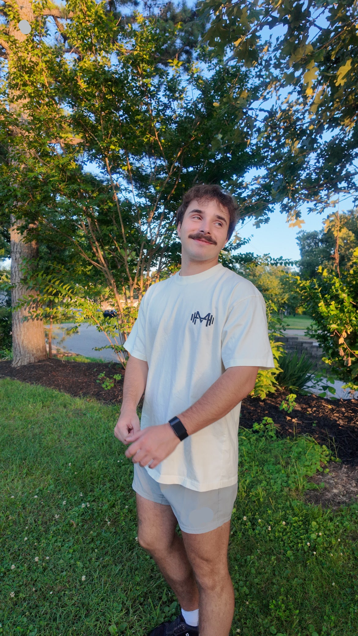 Oversized Pump Club Tee